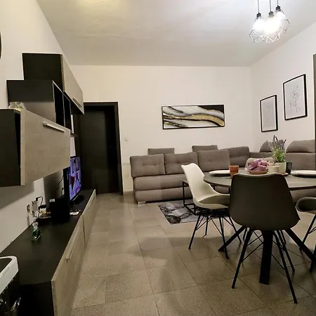 Apartment Hideaway *