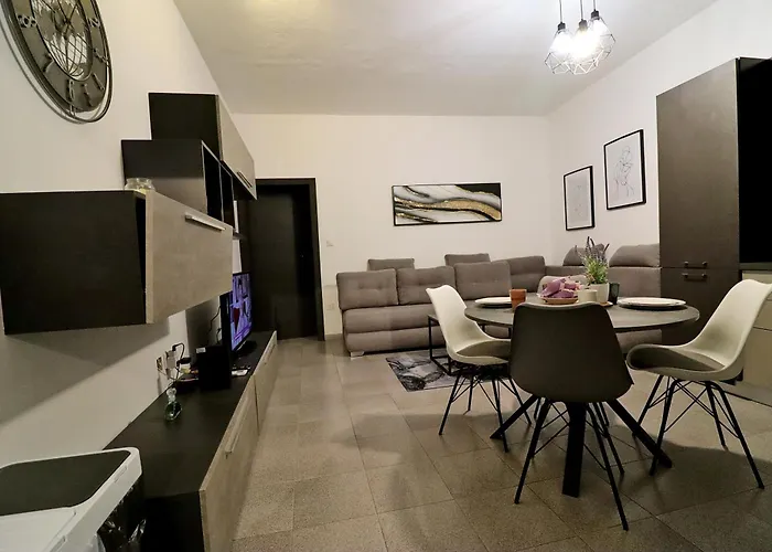 아파트 Seaside Hideaway 2br Walk To Sea *