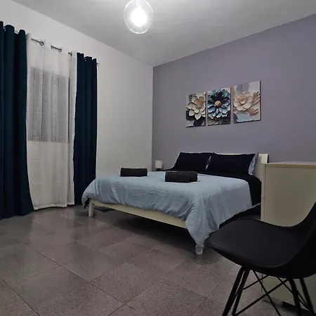 Hideaway Apartment *